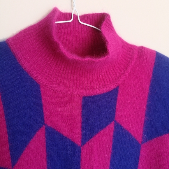 Vintage 80's 90's Angora Rabbit Hair and Lambswool Bright Geometric Swea… - Picture 4 of 16